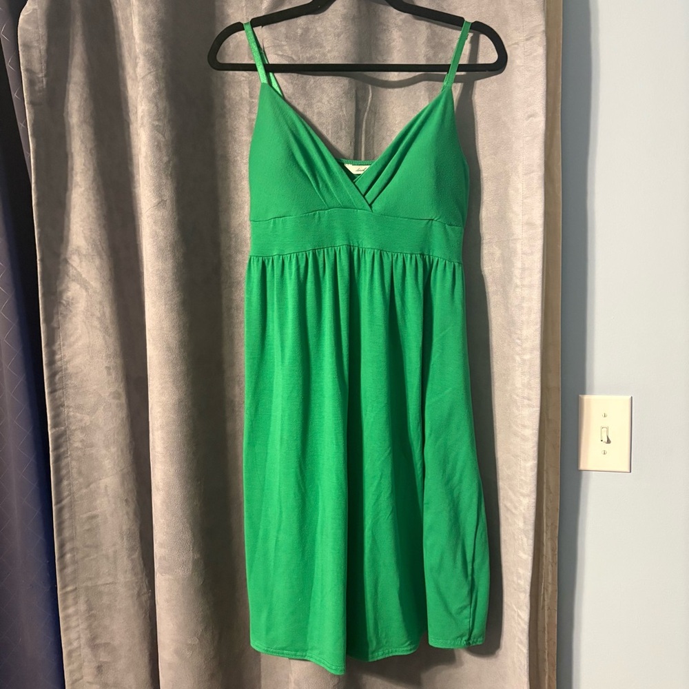 Vibrant Green Dress🌹